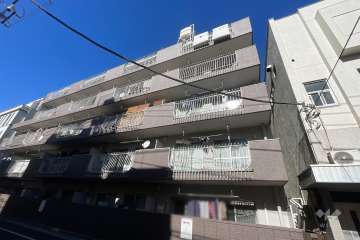 早稲田鶴巻マンションの外観（南東側から）