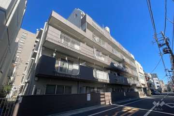 早稲田鶴巻マンションの外観（南西側から）