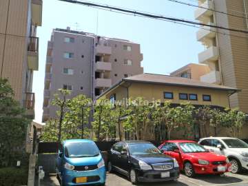 アーバンビュー伊丹西台の外観（北側から）