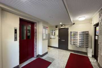 エントランスホール