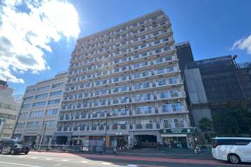 トーア早稲田マンションの外観（東側から）