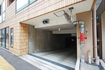 駐車場の出入口