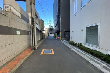 敷地北側の前面道路