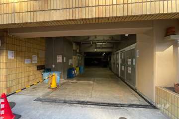 駐車場の出入り口　