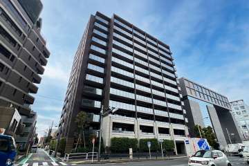 ウエリス新宿早稲田の森の外観（南東側から）