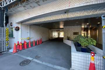 駐車場の出入り口　