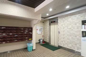 エントランスホール