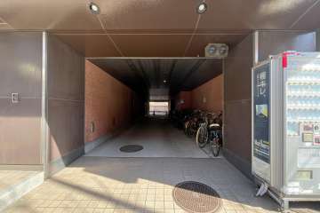 駐車場の出入り口