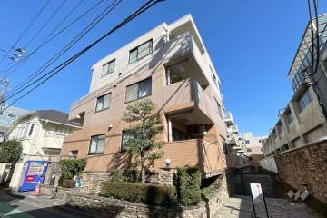 ルート四谷三丁目の外観（南西側から）