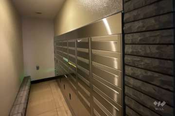 宅配ボックスと共用ポスト