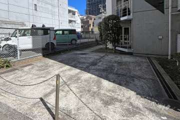 敷地内駐車場（屋外平面式）