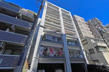 城見マンションの外観（南西側から）