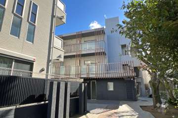 スカイコートグレース新宿中落合の外観（北西側から）