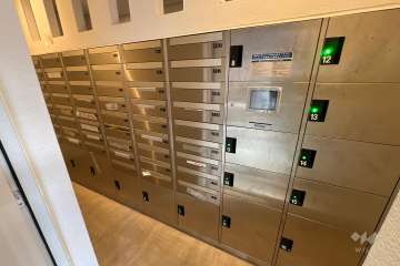 宅配ボックスと共用ポスト