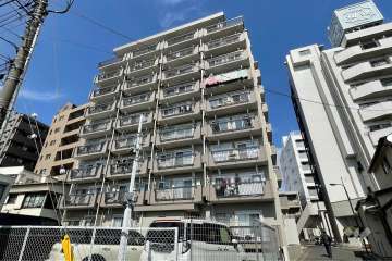 中落合マンションの外観（南東側から）