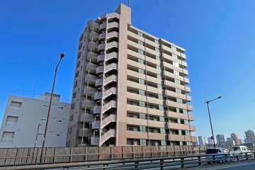 ライオンズステーションプラザ中井の外観（北西側から）