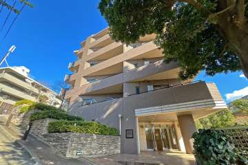 レクセルヒルズ中落合見晴坂の外観（南西側から）