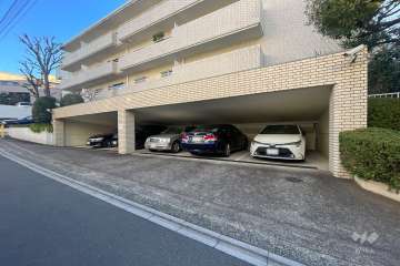 敷地内駐車場（屋内平面式）