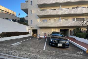 敷地内駐車場（屋外平面式）