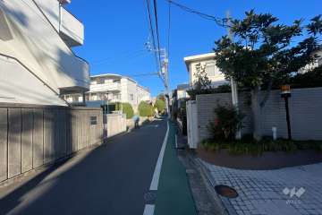 敷地南西側の前面道路　　