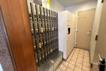 宅配ボックスと共用ポスト