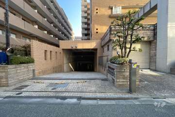 駐車場の出入り口