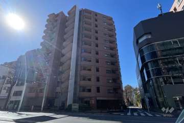 ジェイパーク御苑内藤町の外観（北東側から）