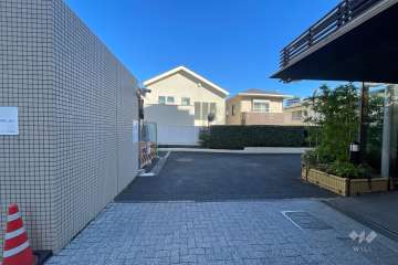 駐車場の出入り口