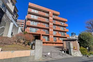 信濃町ハイムの外観（南西側から）