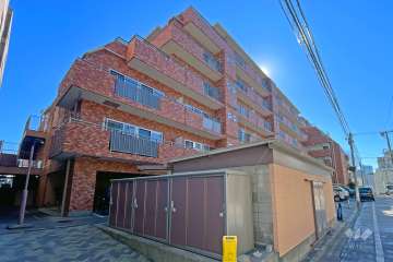 信濃町ハイムの外観（北西側から）