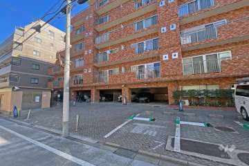 敷地内駐車場（屋外平面式）