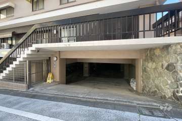 駐車場の出入り口