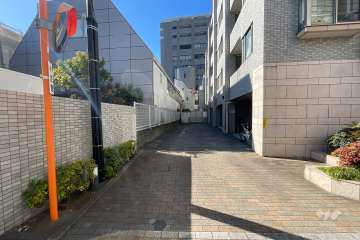 駐車場の出入り口