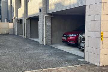 敷地内駐車場（屋内平面式）