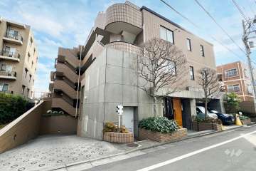 ディアパーク市ヶ谷南町の外観（北東側から）