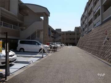 敷地内駐車場（機械式）