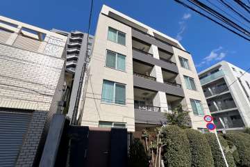 パークハウス市谷二十騎町の外観（南西側から）