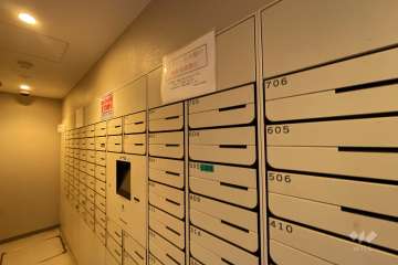 宅配ボックスと共用ポスト