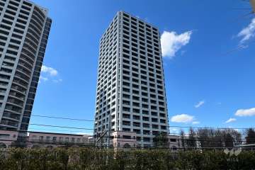 西戸山タワーホウムズノースタワーの外観（南東側から）