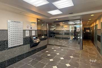 エントランスはオートロック付きです。