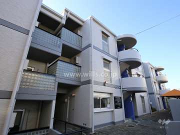 コンドミニアム山下駅前の外観（北東側から）