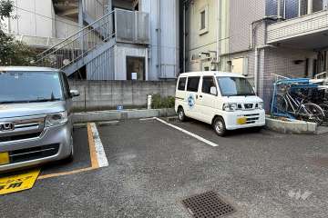 敷地内駐車場（屋外平面式）