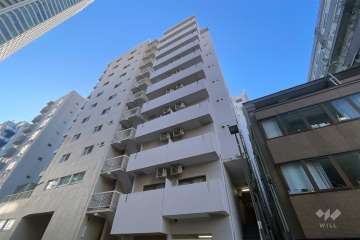 ニューライフ新宿参番館の外観（北西側から）