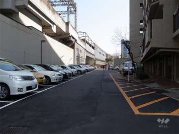 敷地内駐車場（屋外平面式）