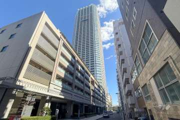 富久クロス コンフォートタワーの外観（南西側から）