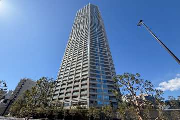 富久クロス コンフォートタワーの外観（北東側から）