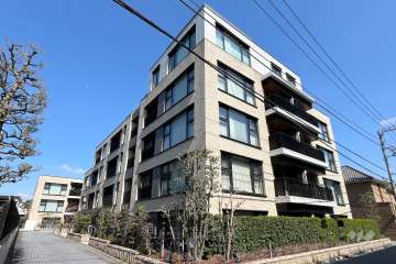 ジオ市ヶ谷払方町彩の館の外観（南西側から）