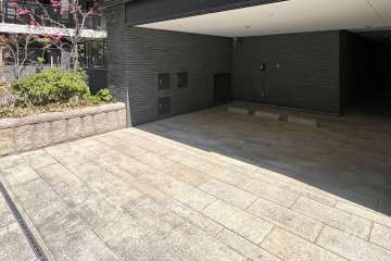 敷地内駐車場（屋内平面式）