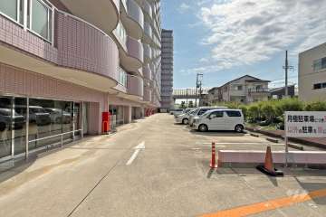 敷地内駐車場（屋外平面式）