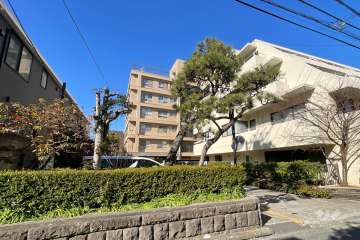 城北台マンションの外観（南東側から）